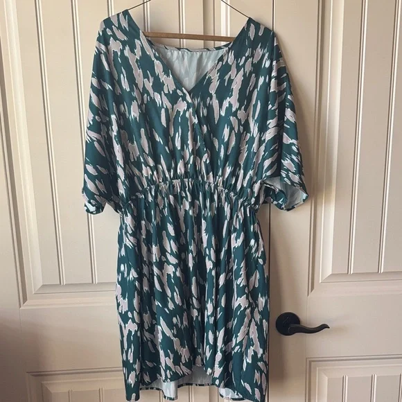 EUC Cupshe Abstract Print V-neck elastic waist Dress XL - Picture 2 of 5